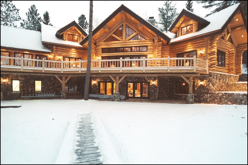 Luxury Log Home Winter Home Builder