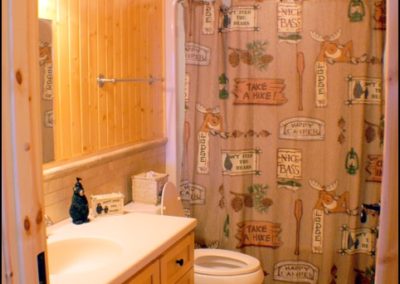 North Shore Log Home Bathroom Anderson Hammack Builders